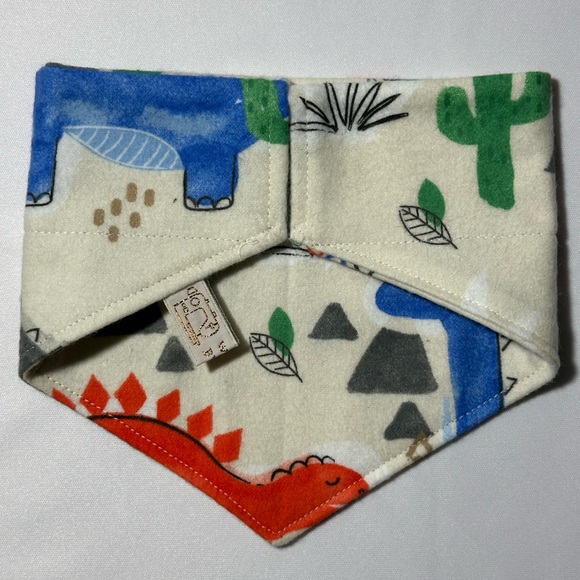 Handmade Critter Cape Dinosaur Print - Picture 2 of 6